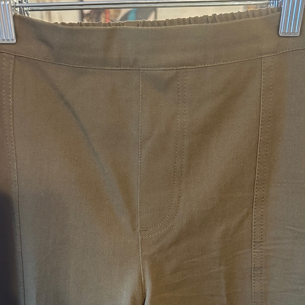 Isaac Mizrah Live Olive Green Pants - Picture 3 of 5